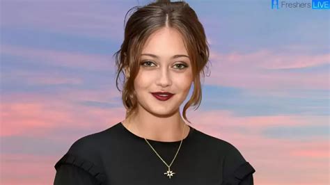 ella purnell parents photos.